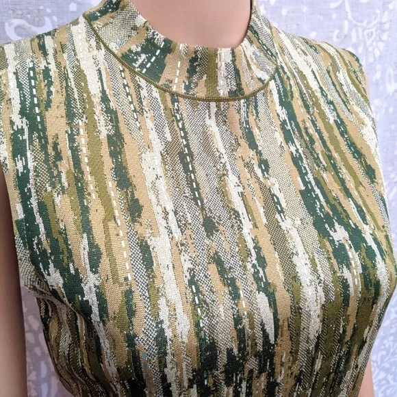 ST. JOHN | Green Mock Neck Collar Blouse - Picture 4 of 7